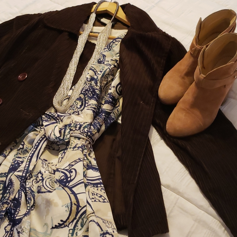 Guess Cream and Blue design dress - Sz 6